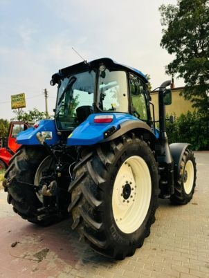 New Holland T5.110 - Traktor: obrázok 4 New Holland T5.110 - Traktor: obrázok 4