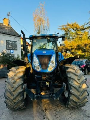 New Holland T7030 - Traktor: obrázok 2 New Holland T7030 - Traktor: obrázok 2