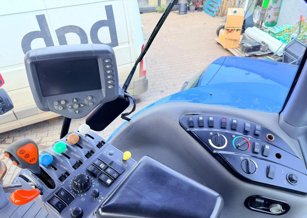 Leasing  New Holland T8030 New Holland T8030: obrázok 17