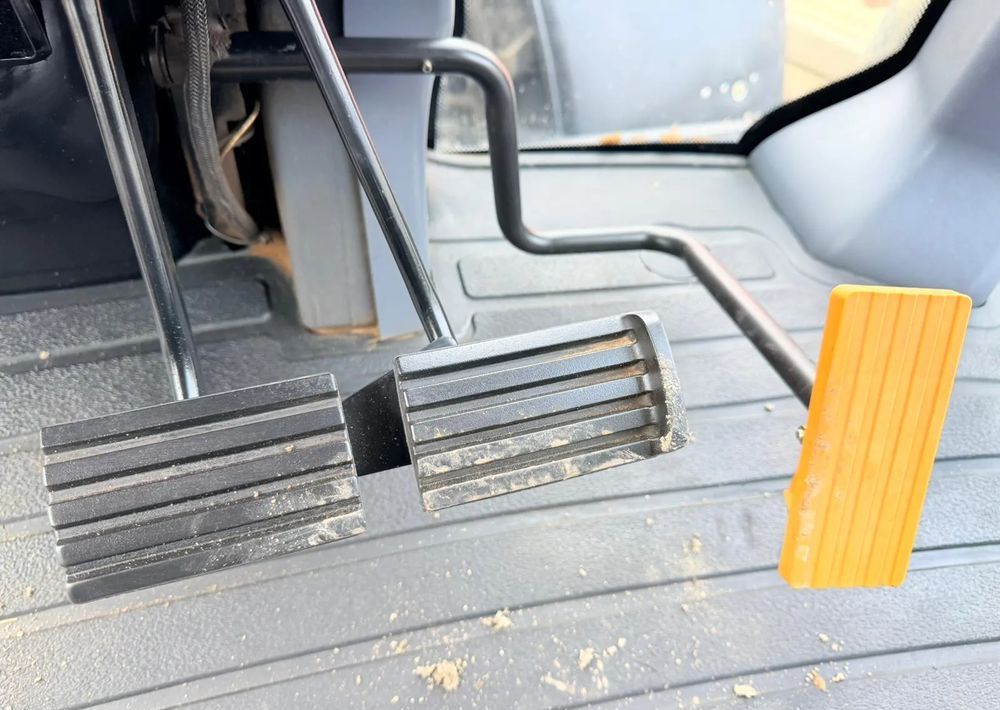 Leasing  New Holland T8030 New Holland T8030: obrázok 19