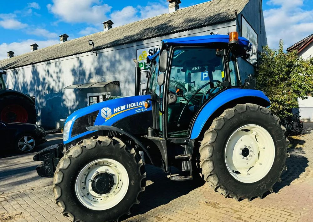 New Holland TD5.95 - Traktor: obrázok 4 New Holland TD5.95 - Traktor: obrázok 4