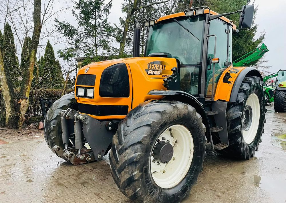 Renault Ares 826 RZ - Traktor: obrázok 2 Renault Ares 826 RZ - Traktor: obrázok 2