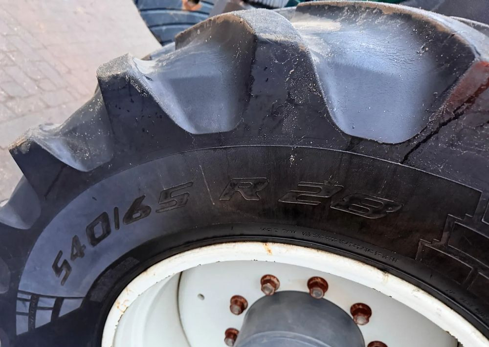 Traktor Valtra T174 Versu: obrázok 20 Traktor Valtra T174 Versu: obrázok 20