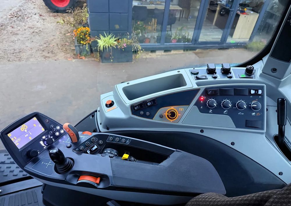 Traktor Valtra T174 Versu: obrázok 11 Traktor Valtra T174 Versu: obrázok 11