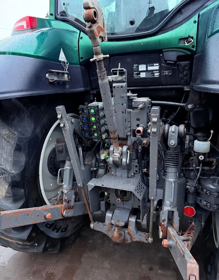 Traktor Valtra T174 Versu: obrázok 19 Traktor Valtra T174 Versu: obrázok 19
