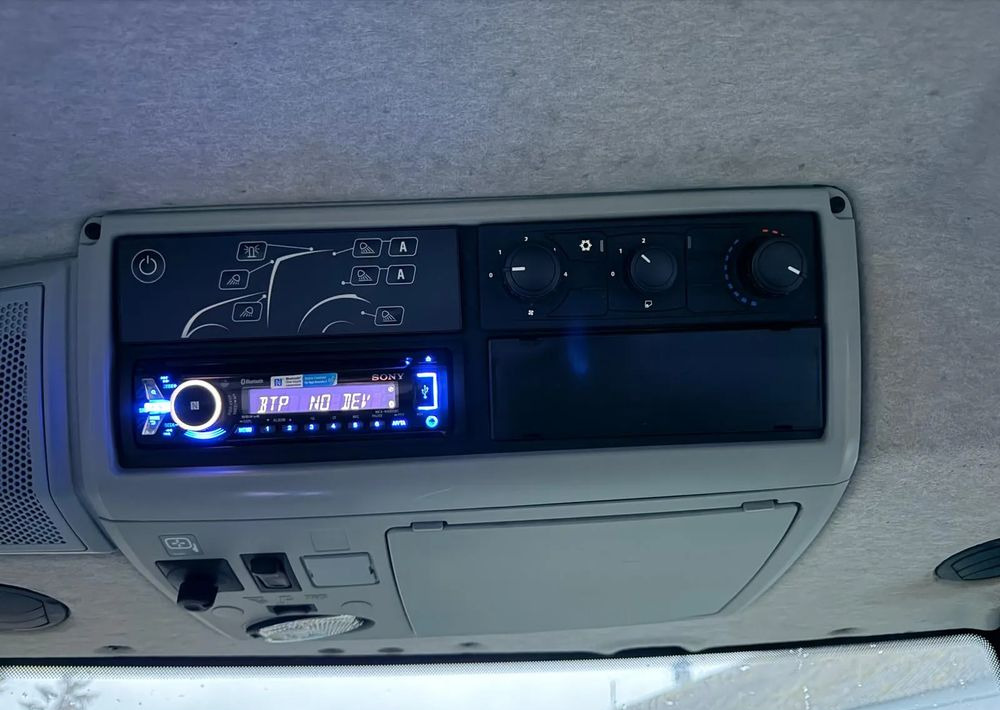 Traktor Valtra T174 Versu: obrázok 18 Traktor Valtra T174 Versu: obrázok 18