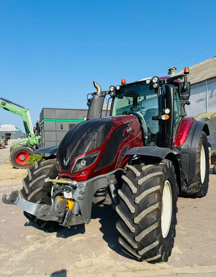 Valtra T174 Versu - Traktor: obrázok 5 Valtra T174 Versu - Traktor: obrázok 5
