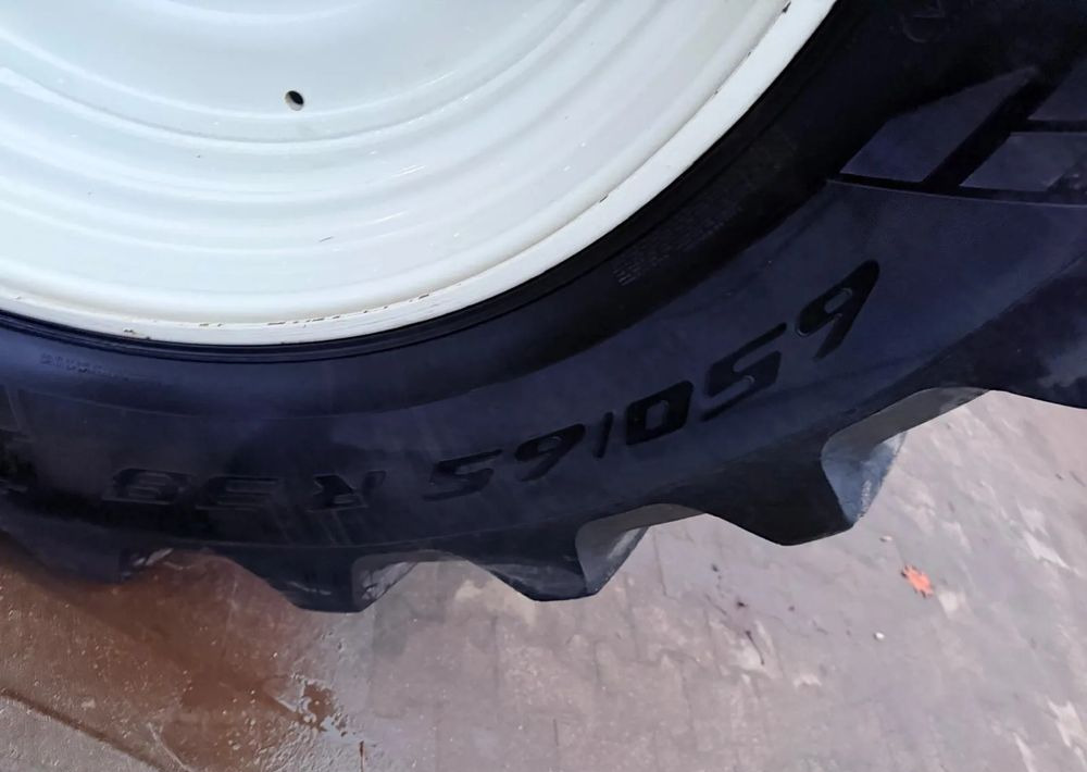 Traktor Valtra T174 Versu: obrázok 21 Traktor Valtra T174 Versu: obrázok 21