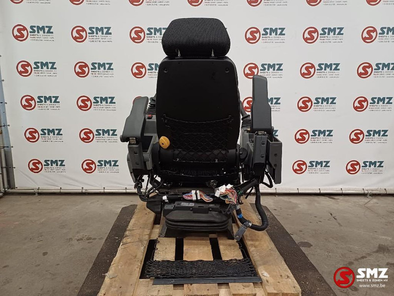 Caterpillar Seat complete Caterpillar - Kabína a interiér pre Manipulačná technika: obrázok 2 Caterpillar Seat complete Caterpillar - Kabína a interiér pre Manipulačná technika: obrázok 2