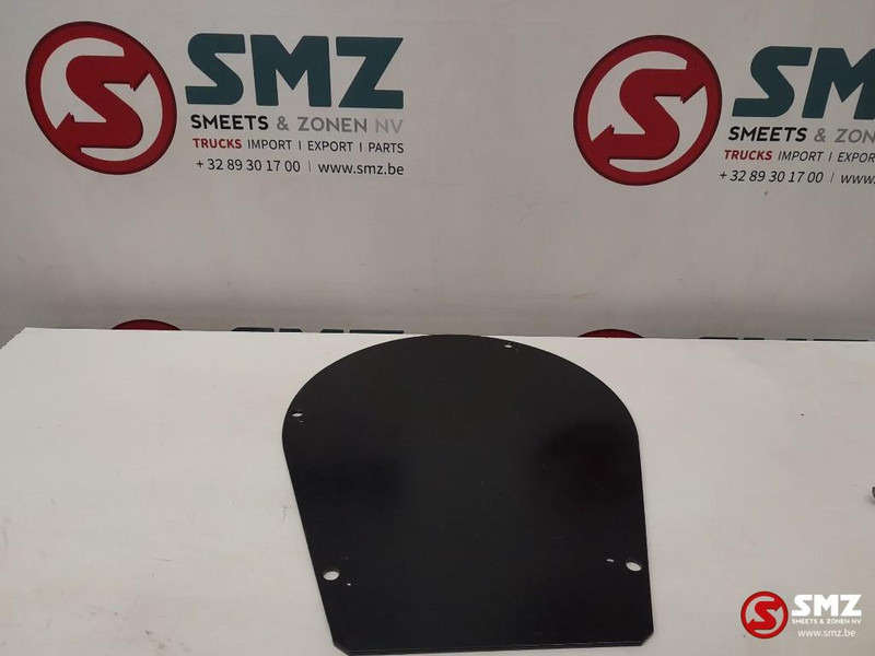 Caterpillar Travel motor guard steel plate Caterpillar - Rám/ Podvozok pre Manipulačná technika: obrázok 3 Caterpillar Travel motor guard steel plate Caterpillar - Rám/ Podvozok pre Manipulačná technika: obrázok 3