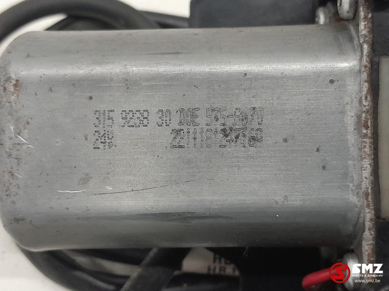 Caterpillar Windshield wiper motor caterpillar - Stierač pre Manipulačná technika: obrázok 4 Caterpillar Windshield wiper motor caterpillar - Stierač pre Manipulačná technika: obrázok 4