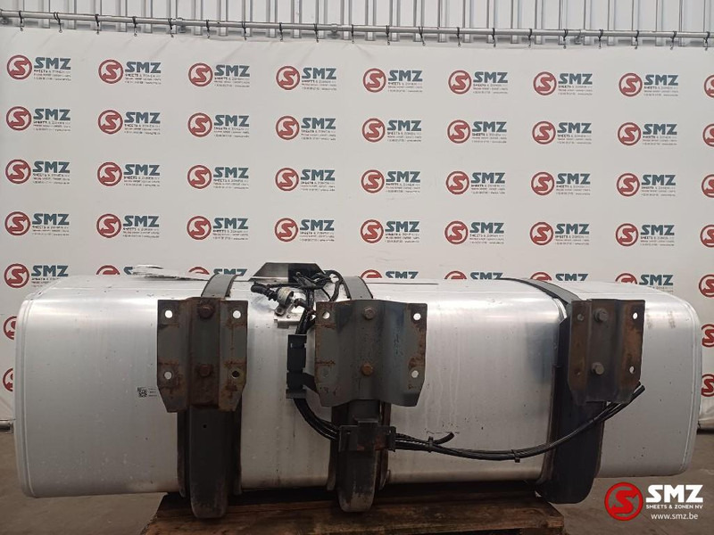 DAF Occ brandstoftank met steunen 750L DAF - Palivová nádrž pre Nákladné auto: obrázok 2 DAF Occ brandstoftank met steunen 750L DAF - Palivová nádrž pre Nákladné auto: obrázok 2