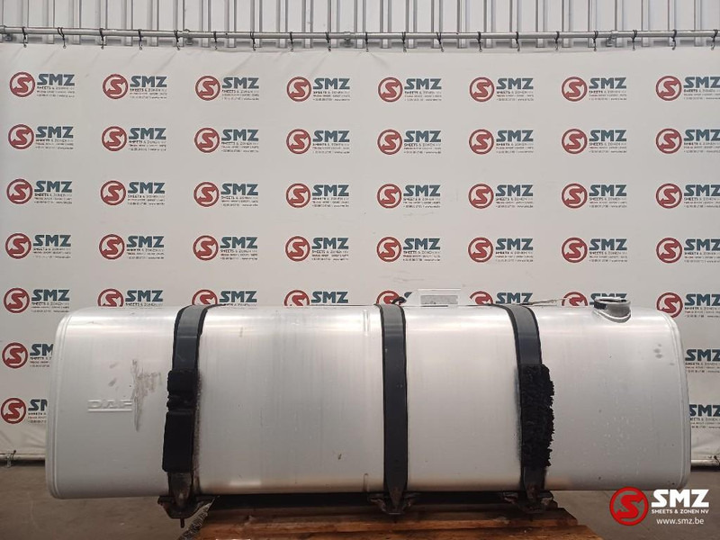 DAF Occ brandstoftank met steunen 750L DAF - Palivová nádrž pre Nákladné auto: obrázok 1 DAF Occ brandstoftank met steunen 750L DAF - Palivová nádrž pre Nákladné auto: obrázok 1