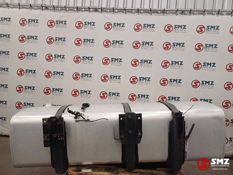 DAF Occ brandstoftank met steunen 850L DAF - Palivová nádrž pre Nákladné auto: obrázok 2 DAF Occ brandstoftank met steunen 850L DAF - Palivová nádrž pre Nákladné auto: obrázok 2