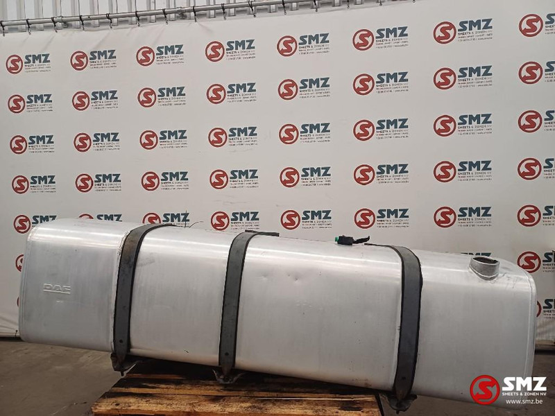 DAF Occ brandstoftank met steunen 850L DAF - Palivová nádrž pre Nákladné auto: obrázok 1 DAF Occ brandstoftank met steunen 850L DAF - Palivová nádrž pre Nákladné auto: obrázok 1