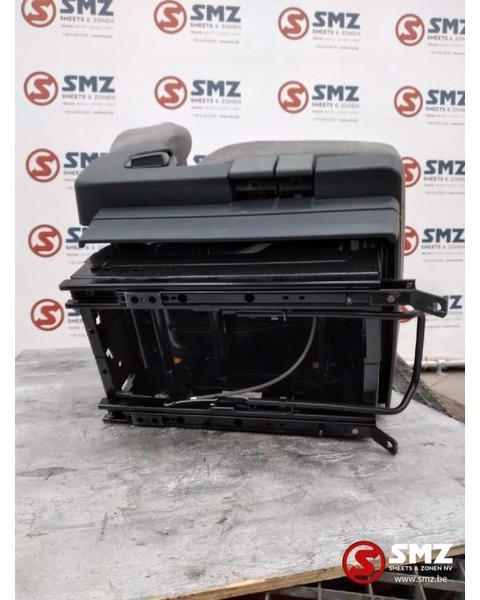 DAF Occ passagierszetel DAF LF45 - Sedadlo pre Nákladné auto: obrázok 3 DAF Occ passagierszetel DAF LF45 - Sedadlo pre Nákladné auto: obrázok 3