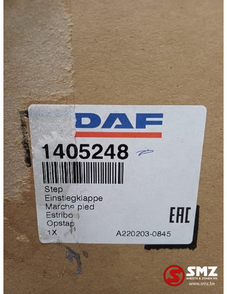 DAF Opstap links DAF - Kabína a interiér pre Nákladné auto: obrázok 3 DAF Opstap links DAF - Kabína a interiér pre Nákladné auto: obrázok 3