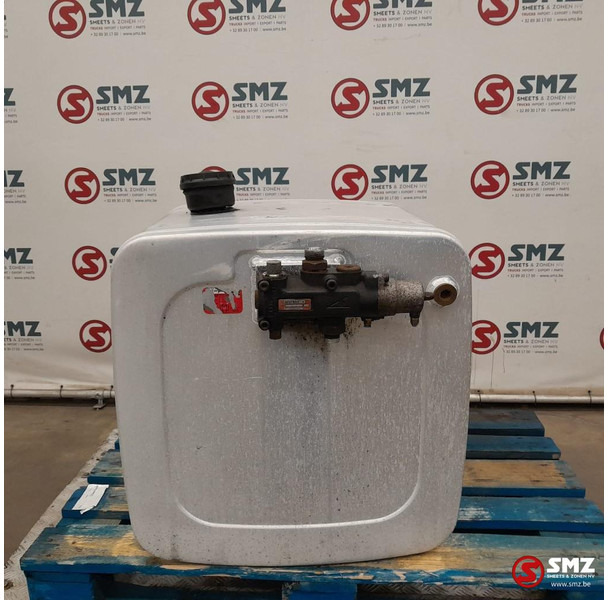 Diversen Occ hydraulische tank Afhymat - Hydraulické čerpadlo pre Nákladné auto: obrázok 2 Diversen Occ hydraulische tank Afhymat - Hydraulické čerpadlo pre Nákladné auto: obrázok 2