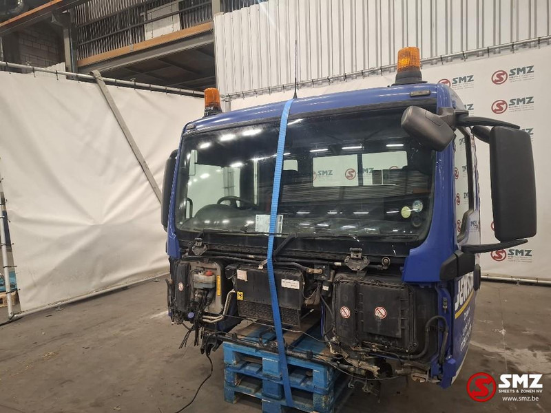 MAN Occ Cabine compleet MAN TGS RHD - Kabína a interiér pre Nákladné auto: obrázok 4 MAN Occ Cabine compleet MAN TGS RHD - Kabína a interiér pre Nákladné auto: obrázok 4