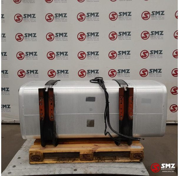 MAN Occ brandstoftank + brandstofniveusensor + steunen - Palivová nádrž pre Nákladné auto: obrázok 2 MAN Occ brandstoftank + brandstofniveusensor + steunen - Palivová nádrž pre Nákladné auto: obrázok 2