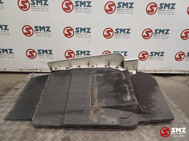 MAN Occ spatbord vooraan links MAN - Karoséria a exteriér pre Nákladné auto: obrázok 2 MAN Occ spatbord vooraan links MAN - Karoséria a exteriér pre Nákladné auto: obrázok 2