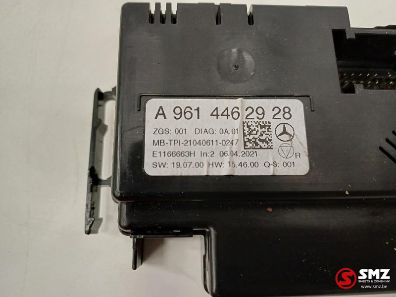 Mercedes-Benz Occ ECU besturingseenheid Mercedes - Riadiaca jednotka pre Nákladné auto: obrázok 3 Mercedes-Benz Occ ECU besturingseenheid Mercedes - Riadiaca jednotka pre Nákladné auto: obrázok 3