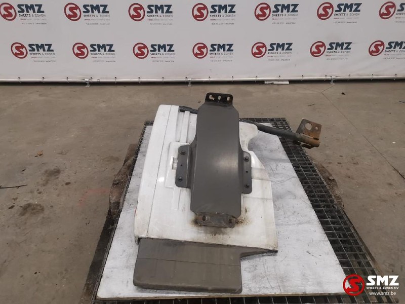 Mercedes-Benz Occ Spatbord links Mercedes Actros 1844 - Karoséria a exteriér pre Nákladné auto: obrázok 2 Mercedes-Benz Occ Spatbord links Mercedes Actros 1844 - Karoséria a exteriér pre Nákladné auto: obrázok 2