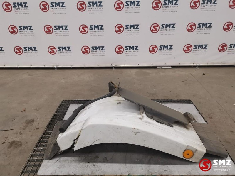 Mercedes-Benz Occ Spatbord links Mercedes Actros 1844 - Karoséria a exteriér pre Nákladné auto: obrázok 1 Mercedes-Benz Occ Spatbord links Mercedes Actros 1844 - Karoséria a exteriér pre Nákladné auto: obrázok 1