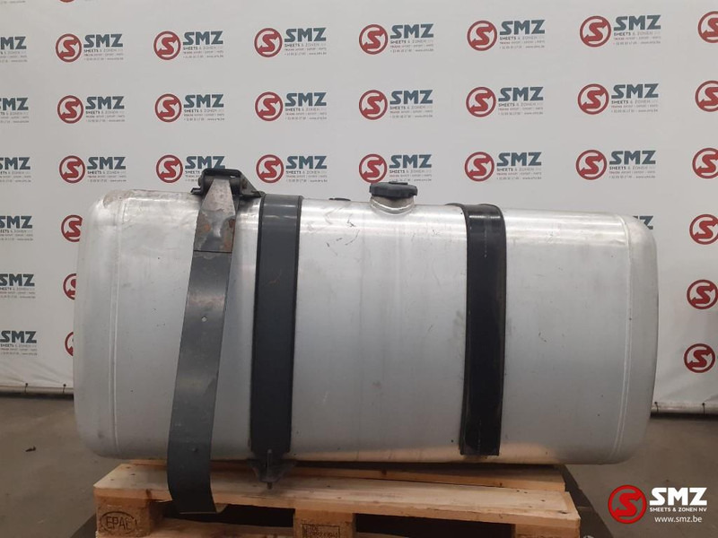 Mercedes-Benz Occ brandstoftank 570L Mercedes - Palivová nádrž pre Nákladné auto: obrázok 1 Mercedes-Benz Occ brandstoftank 570L Mercedes - Palivová nádrž pre Nákladné auto: obrázok 1