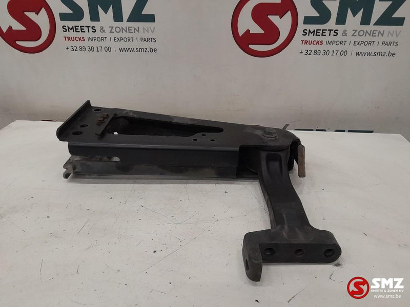 Mercedes-Benz Occ cabinebeugel + montagebeugel rechtsvooraan Mer - Rám/ Podvozok pre Nákladné auto: obrázok 1 Mercedes-Benz Occ cabinebeugel + montagebeugel rechtsvooraan Mer - Rám/ Podvozok pre Nákladné auto: obrázok 1