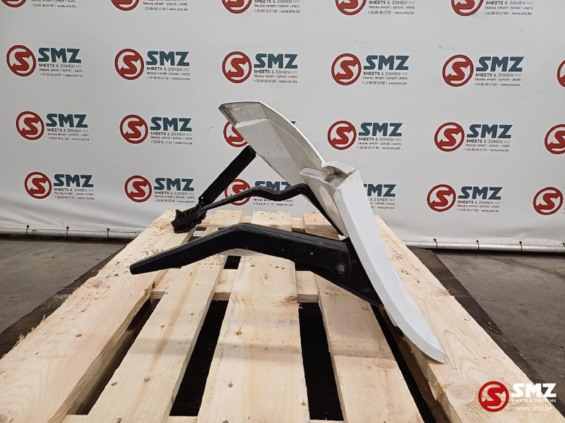 Mercedes-Benz Occ cabinespoiler links Mercedes - Aerodynamika/ Spojler pre Nákladné auto: obrázok 4 Mercedes-Benz Occ cabinespoiler links Mercedes - Aerodynamika/ Spojler pre Nákladné auto: obrázok 4