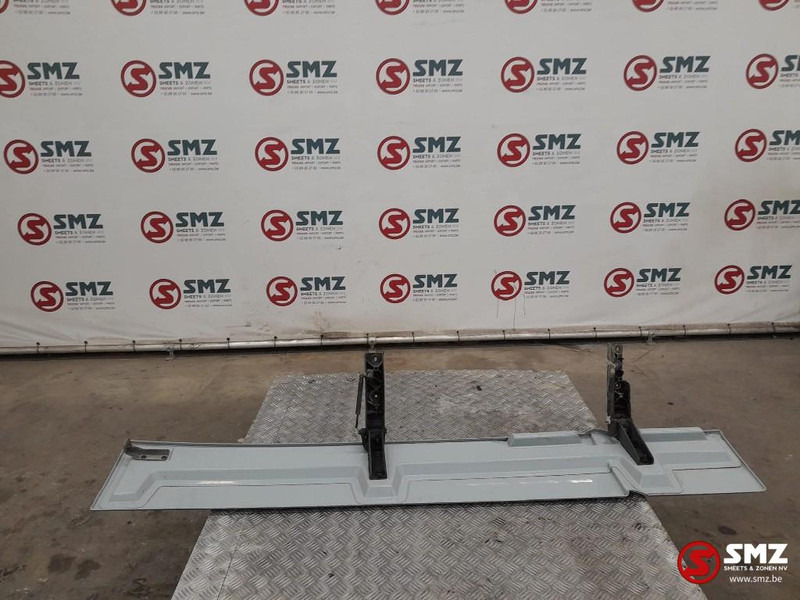 Mercedes-Benz Occ cabinespoiler links Mercedes - Aerodynamika/ Spojler pre Nákladné auto: obrázok 5 Mercedes-Benz Occ cabinespoiler links Mercedes - Aerodynamika/ Spojler pre Nákladné auto: obrázok 5