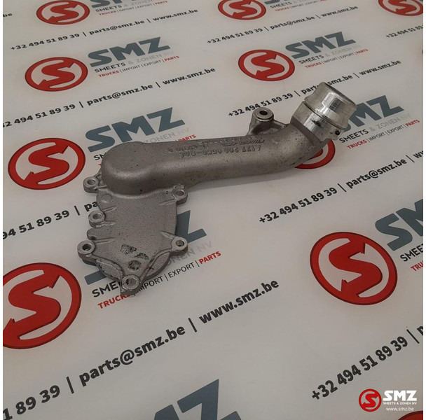 Mercedes-Benz Occ koelvloeistofinlaataansluiting waterpomp AMG C - Motor a diely pre Automobil: obrázok 4 Mercedes-Benz Occ koelvloeistofinlaataansluiting waterpomp AMG C - Motor a diely pre Automobil: obrázok 4
