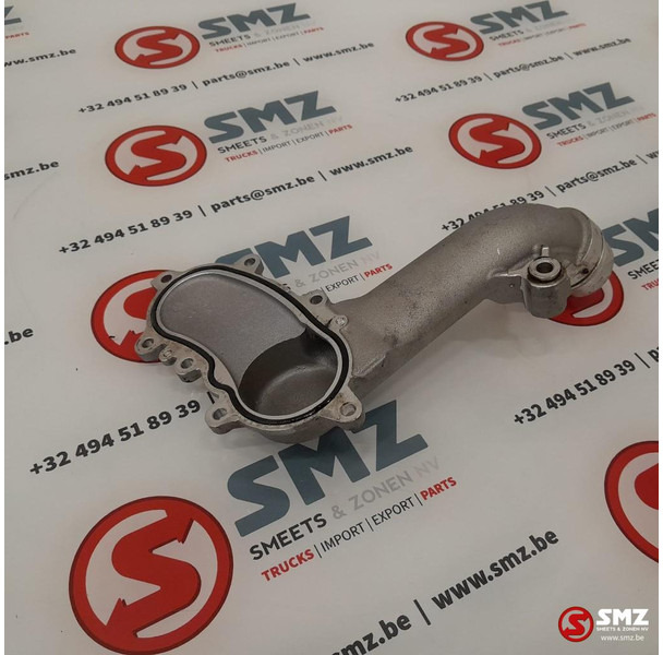 Mercedes-Benz Occ koelvloeistofinlaataansluiting waterpomp AMG C - Motor a diely pre Automobil: obrázok 2 Mercedes-Benz Occ koelvloeistofinlaataansluiting waterpomp AMG C - Motor a diely pre Automobil: obrázok 2