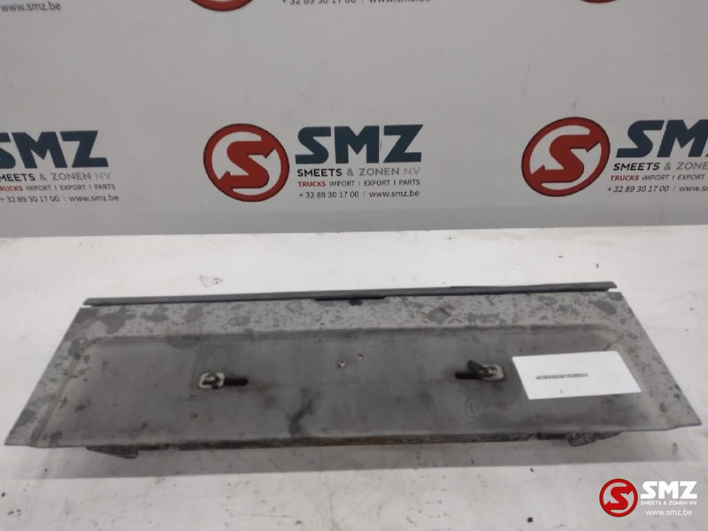 Mercedes-Benz Occ nummerplaathouder vooraan Mercedes - Nárazník pre Nákladné auto: obrázok 1 Mercedes-Benz Occ nummerplaathouder vooraan Mercedes - Nárazník pre Nákladné auto: obrázok 1