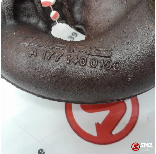 Mercedes-Benz Occ uitlaatspruitstuk links AMG C63S Mercedes - Motor a diely pre Automobil: obrázok 5 Mercedes-Benz Occ uitlaatspruitstuk links AMG C63S Mercedes - Motor a diely pre Automobil: obrázok 5