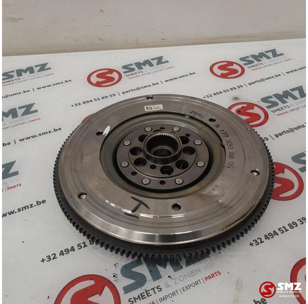 Mercedes-Benz Occ vliegwiel AMG C63S Mercedes - Motor a diely pre Automobil: obrázok 2 Mercedes-Benz Occ vliegwiel AMG C63S Mercedes - Motor a diely pre Automobil: obrázok 2