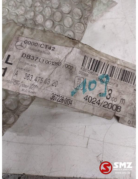 Mercedes-Benz Set van 2 rubbers brandstoftanksteun 3m mercedes a - Palivová nádrž pre Nákladné auto: obrázok 2 Mercedes-Benz Set van 2 rubbers brandstoftanksteun 3m mercedes a - Palivová nádrž pre Nákladné auto: obrázok 2