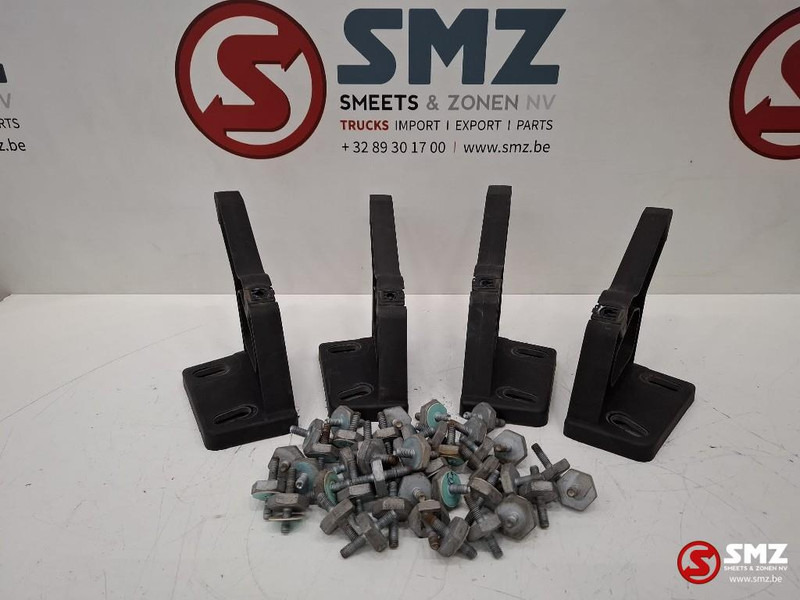 Renault Occ bevestigingsset zonneklep Renault - Slnečná clona pre Nákladné auto: obrázok 1 Renault Occ bevestigingsset zonneklep Renault - Slnečná clona pre Nákladné auto: obrázok 1