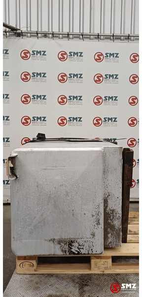 Renault Occ hydraulische tank 250L + materiaalkast Renault - Hydraulická nádrž pre Nákladné auto: obrázok 4 Renault Occ hydraulische tank 250L + materiaalkast Renault - Hydraulická nádrž pre Nákladné auto: obrázok 4