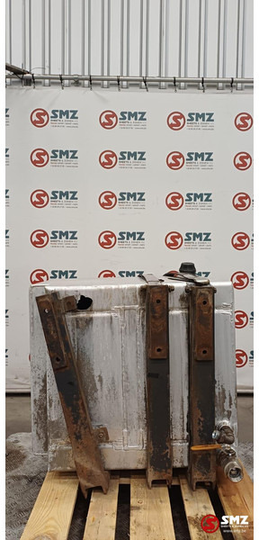 Renault Occ hydraulische tank 250L + materiaalkast Renault - Hydraulická nádrž pre Nákladné auto: obrázok 2 Renault Occ hydraulische tank 250L + materiaalkast Renault - Hydraulická nádrž pre Nákladné auto: obrázok 2