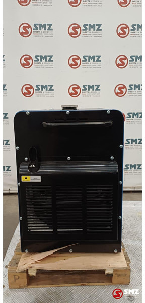 Hyundai Occ stroomgroep HDG6500T Hyundai 6.5kva - Stavebné stroje: obrázok 4 Hyundai Occ stroomgroep HDG6500T Hyundai 6.5kva - Stavebné stroje: obrázok 4