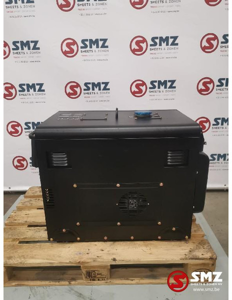 Hyundai Stroomgroep Hyundai HDG88 8KVA 14HP - Stavebné stroje: obrázok 3 Hyundai Stroomgroep Hyundai HDG88 8KVA 14HP - Stavebné stroje: obrázok 3