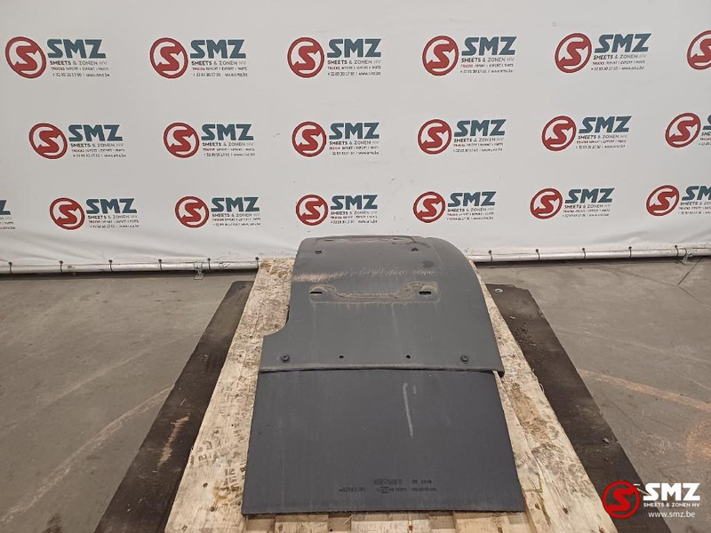 Volvo Occ spatbord cabine achter L/R Volvo - Karoséria a exteriér pre Nákladné auto: obrázok 1 Volvo Occ spatbord cabine achter L/R Volvo - Karoséria a exteriér pre Nákladné auto: obrázok 1