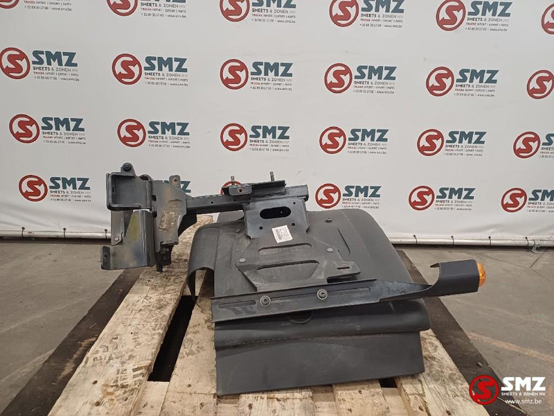 Volvo Occ spatbord cabine achter L/R + spatbordsteun Vol - Karoséria a exteriér pre Nákladné auto: obrázok 4 Volvo Occ spatbord cabine achter L/R + spatbordsteun Vol - Karoséria a exteriér pre Nákladné auto: obrázok 4