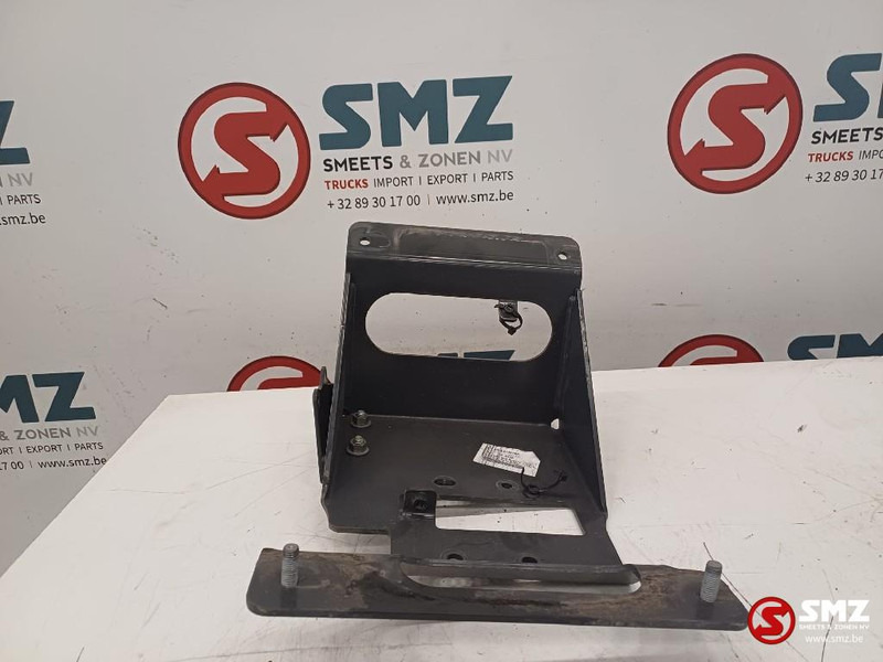 Volvo Occ spatbordsteun vooras rechtsachter Volvo - Karoséria a exteriér pre Nákladné auto: obrázok 1 Volvo Occ spatbordsteun vooras rechtsachter Volvo - Karoséria a exteriér pre Nákladné auto: obrázok 1