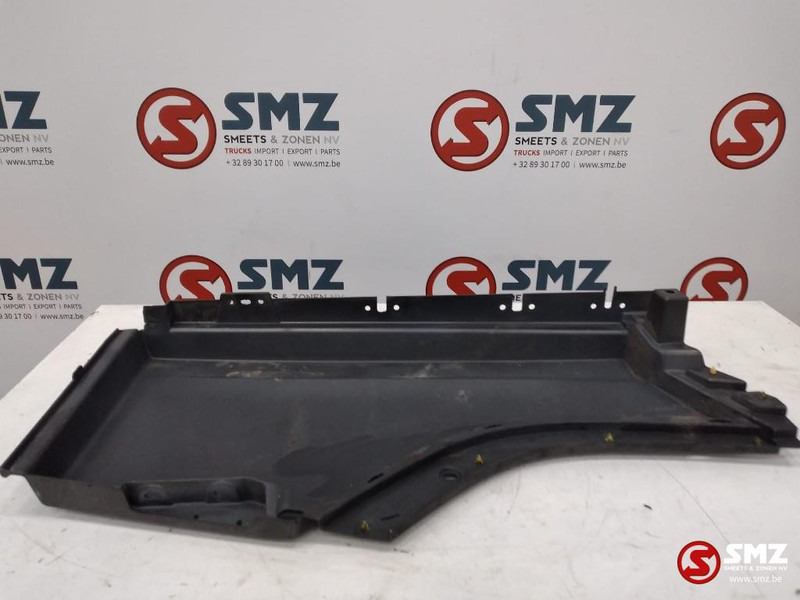 Volvo Occ spatbordverlenging links Volvo FH4 82166367 - Karoséria a exteriér pre Nákladné auto: obrázok 2 Volvo Occ spatbordverlenging links Volvo FH4 82166367 - Karoséria a exteriér pre Nákladné auto: obrázok 2