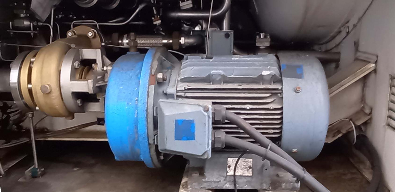 Cisternový náves CRYOLOR Gas tank semi-trailer cryogenic used for nitrogen, argon, oxygen, LIN, LOX, LAR.: obrázok 6 Cisternový náves CRYOLOR Gas tank semi-trailer cryogenic used for nitrogen, argon, oxygen, LIN, LOX, LAR.: obrázok 6