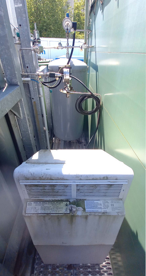 Cisternový náves Messer Griesheim Gas tank semi-trailer used for LNG/CNG mobile filling station Methan Gas Cryogenic: obrázok 11 Cisternový náves Messer Griesheim Gas tank semi-trailer used for LNG/CNG mobile filling station Methan Gas Cryogenic: obrázok 11