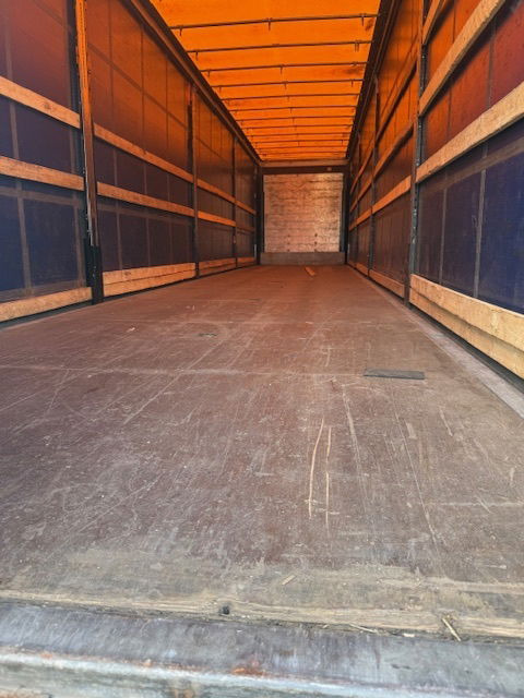 Schmitz Cargobull Laadklep - Plachtový náves: obrázok 5 Schmitz Cargobull Laadklep - Plachtový náves: obrázok 5